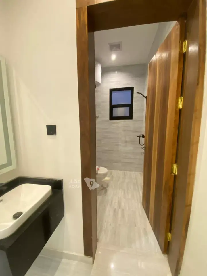 4 bedroom apartment in Al Qadisiyah, Riyadh 11