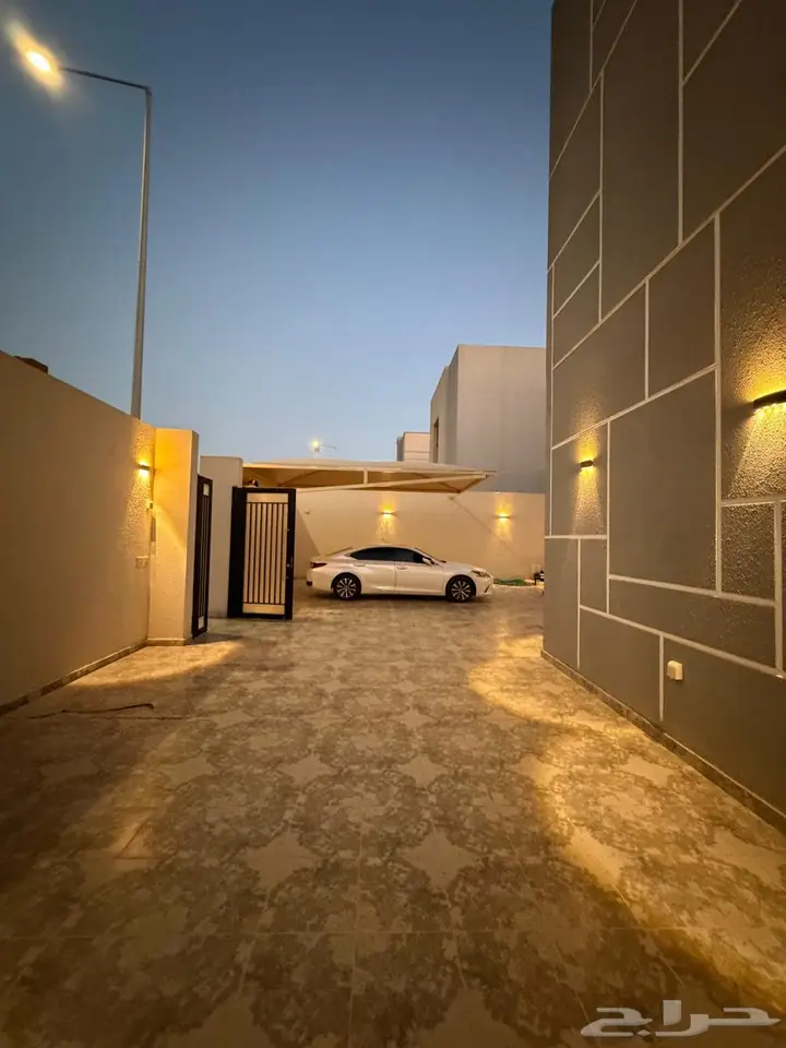 3 bedroom villa in Al Janadriyah, Riyadh 6