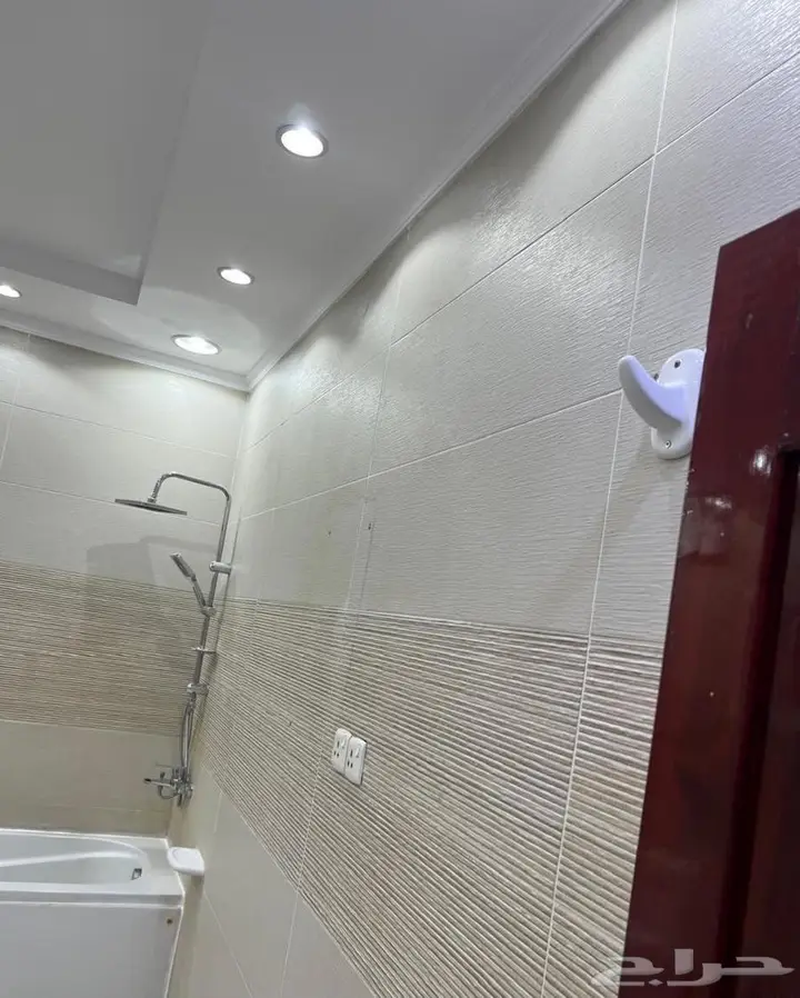 5 bedroom apartment in Al Difa, Madinah 8