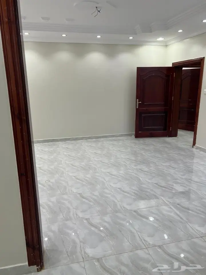 5 bedroom apartment in Al Difa, Madinah 9