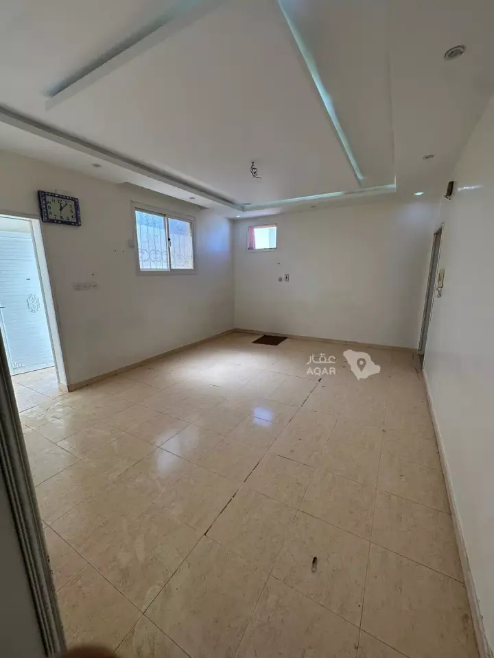 3 bedroom apartment in Arrajihi Subdivision, Tabuk 4