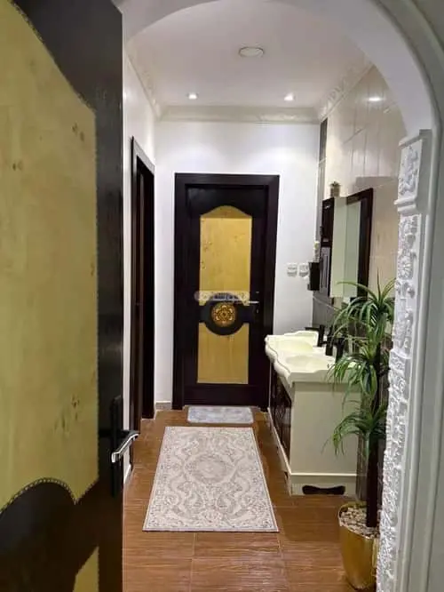 4 bedroom apartment in Ishbiliyah, Riyadh 7