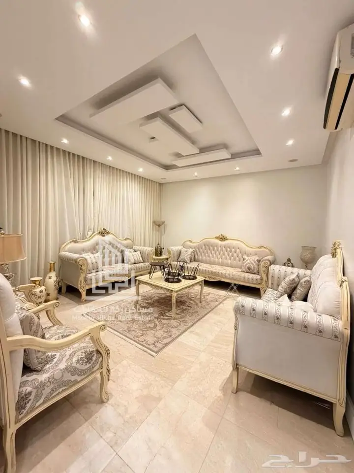 7 bedroom villa in Al Rabwa, Riyadh 7