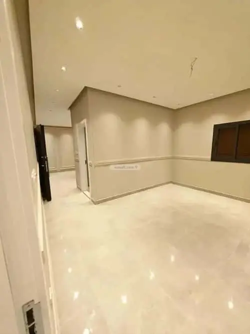 5 bedroom apartment in Al Sawari, Jeddah 6