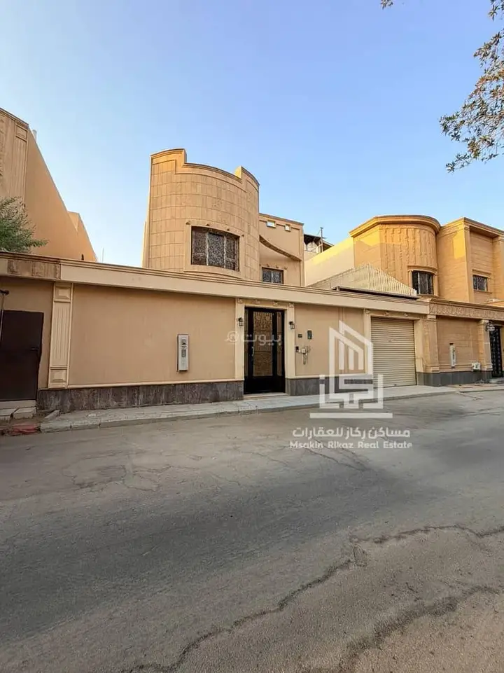 5 bedroom villa in Al Rabwa, Riyadh