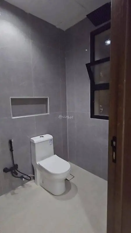 5 bedroom villa in Tuwaiq, Riyadh 12