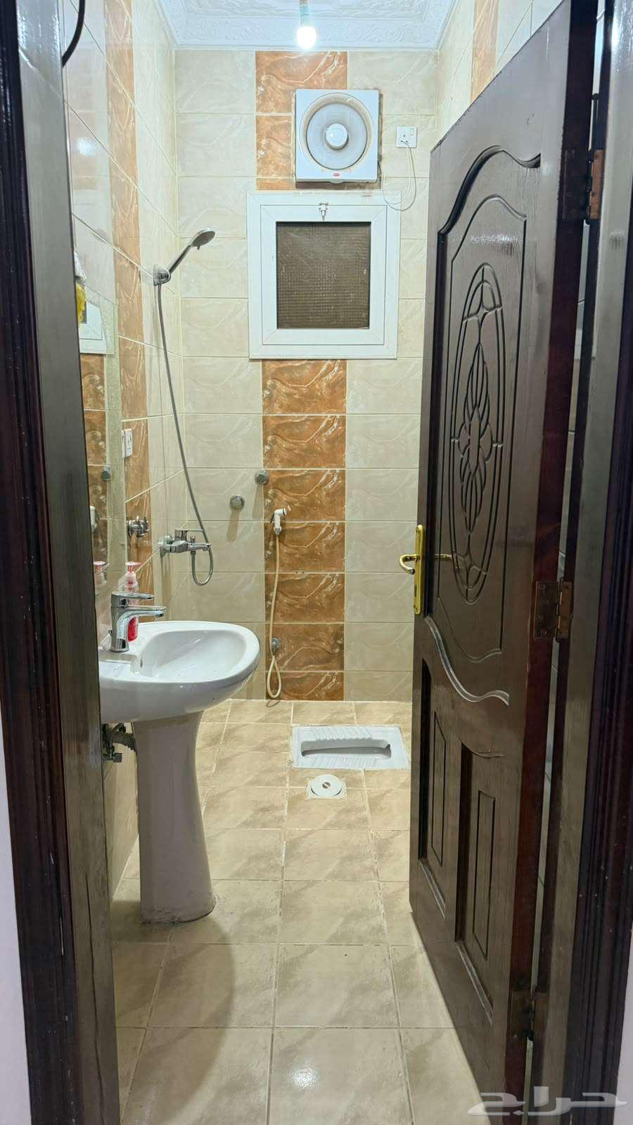 4 bedroom apartment in Shawran, Madinah 7