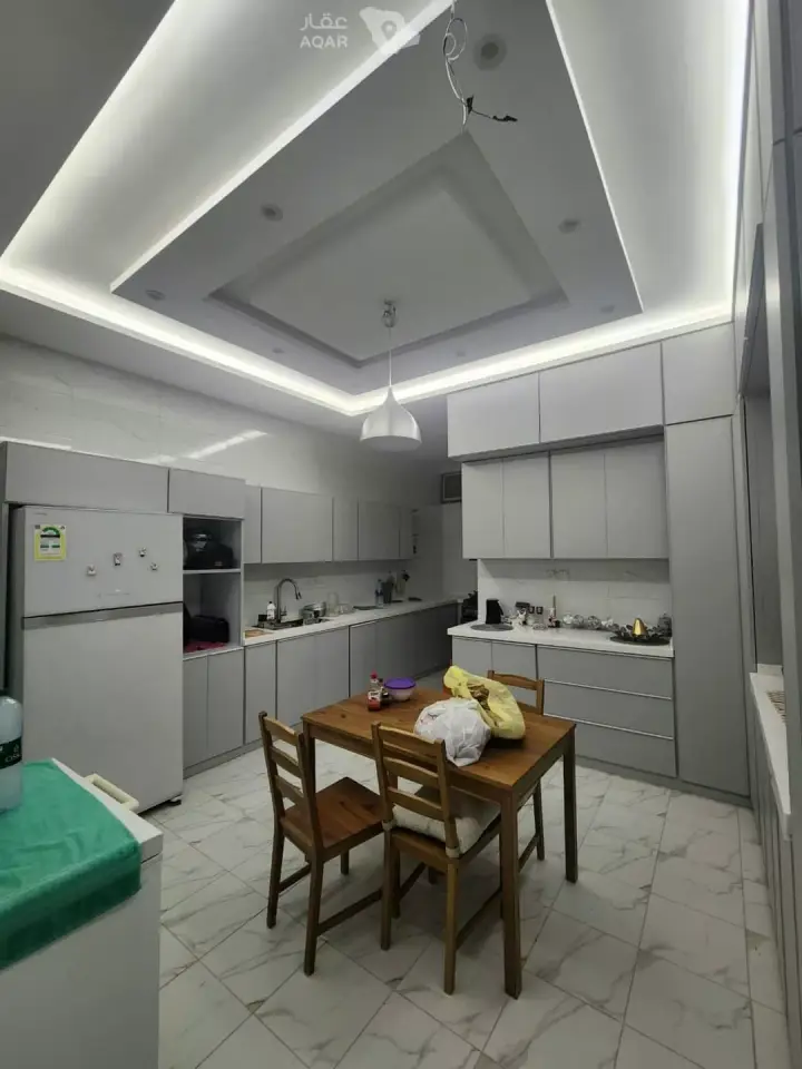 4 bedroom villa in Az Zomorod, Jeddah 3