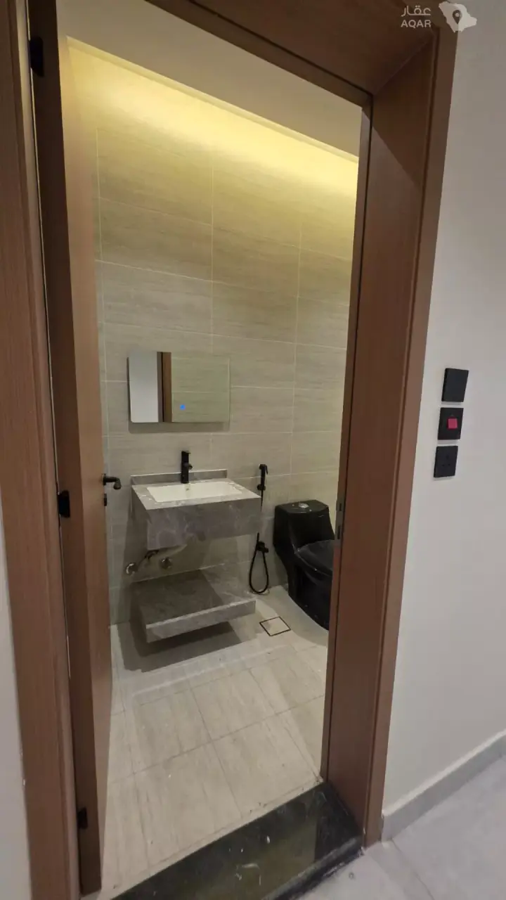 2 bedroom apartment in Al Nuzhah, Jeddah 3