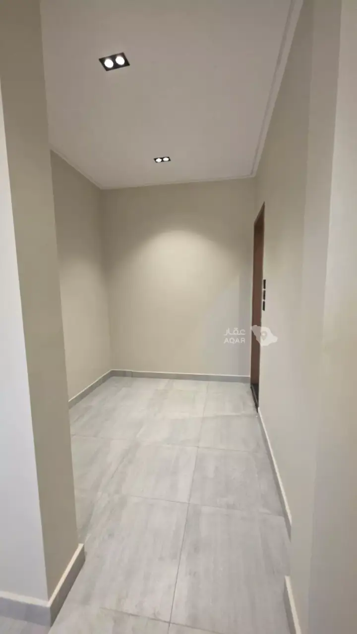 2 bedroom apartment in Al Nuzhah, Jeddah 9