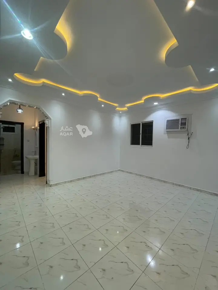 3 bedroom apartment in Al Aziziyah, Riyadh 8