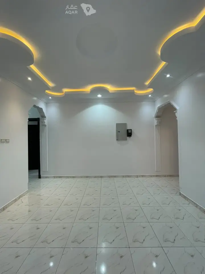 3 bedroom apartment in Al Aziziyah, Riyadh 5