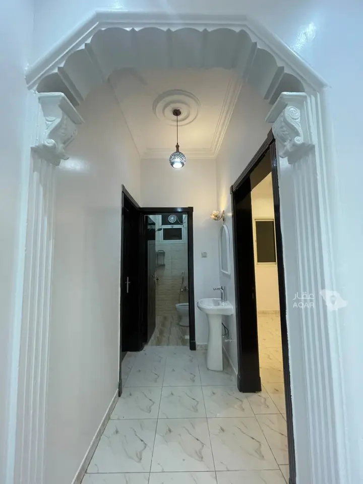 3 bedroom apartment in Al Aziziyah, Riyadh 4