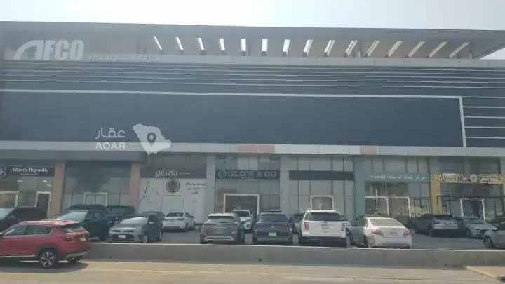 1 bedroom shop in Ash Shati Al Gharbi, Eastern Province 5