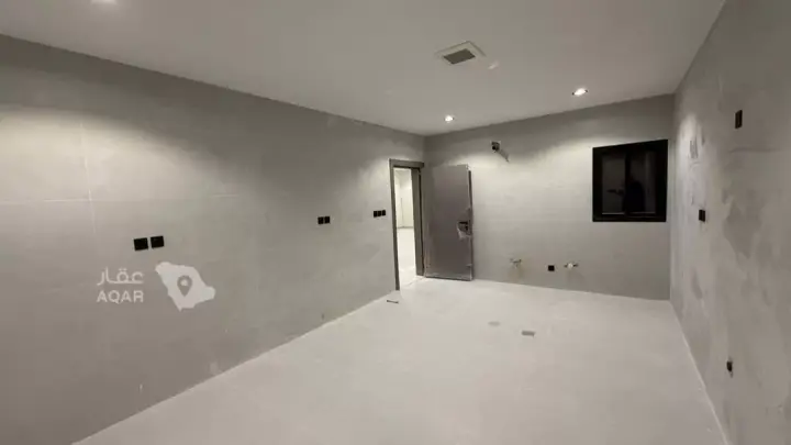 6 bedroom building in Tebah Subdivision, Eastern Province 12