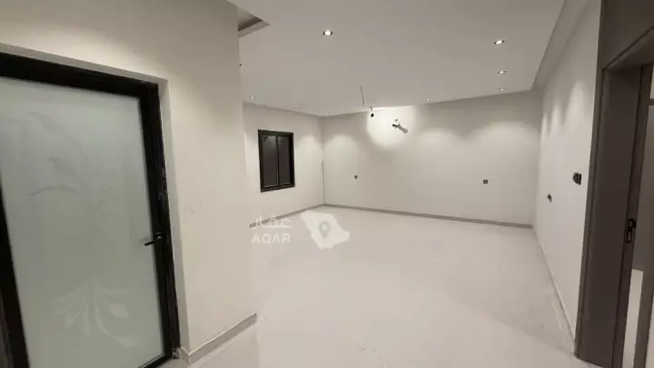 6 bedroom building in Tebah Subdivision, Eastern Province 17