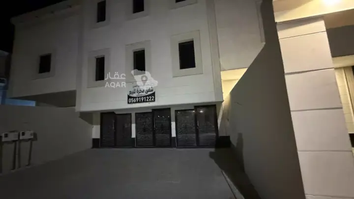 6 bedroom building in Tebah Subdivision, Eastern Province 3