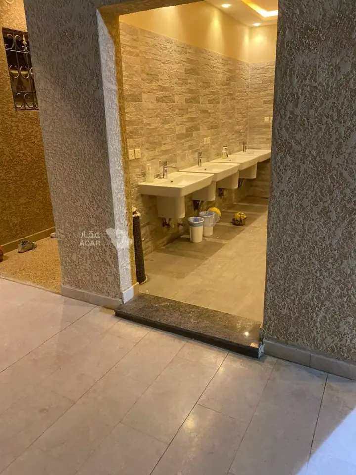 4 bedroom villa in Banban, Riyadh 3