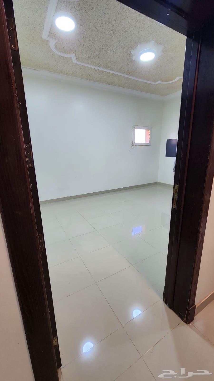 6 bedroom apartment in Al Rimal 5