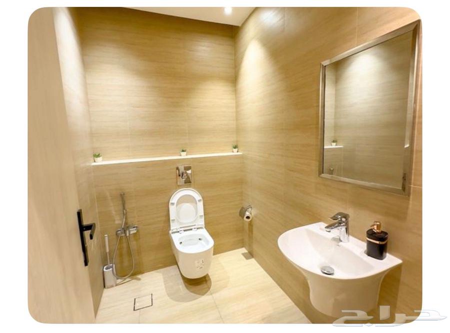 3 bedroom apartment in Al Malqa 6