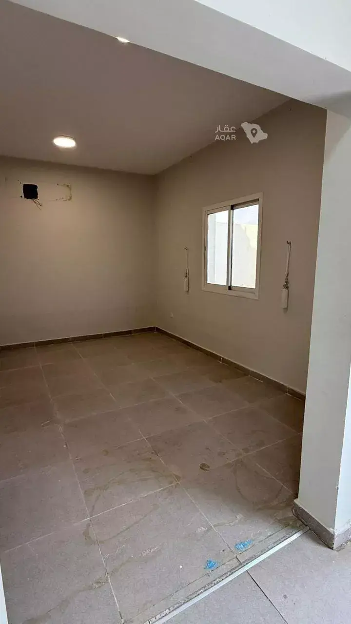 4 bedroom villa in Al Janadriyah, Riyadh 6