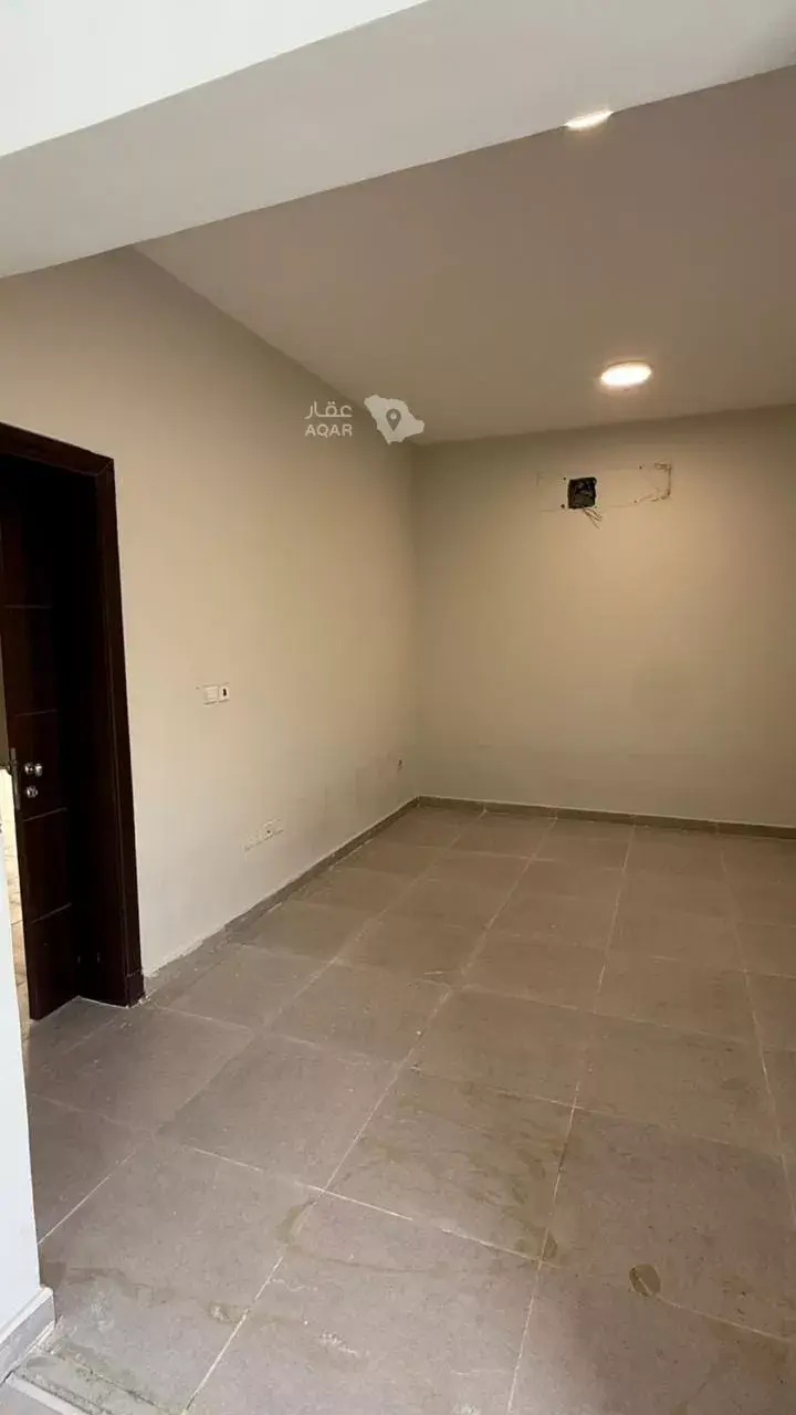 4 bedroom villa in Al Janadriyah, Riyadh 7