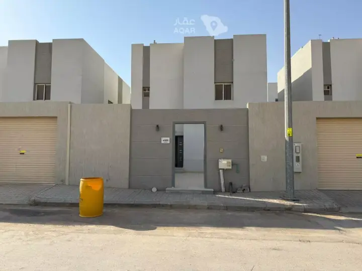 4 bedroom villa in Al Janadriyah, Riyadh 2