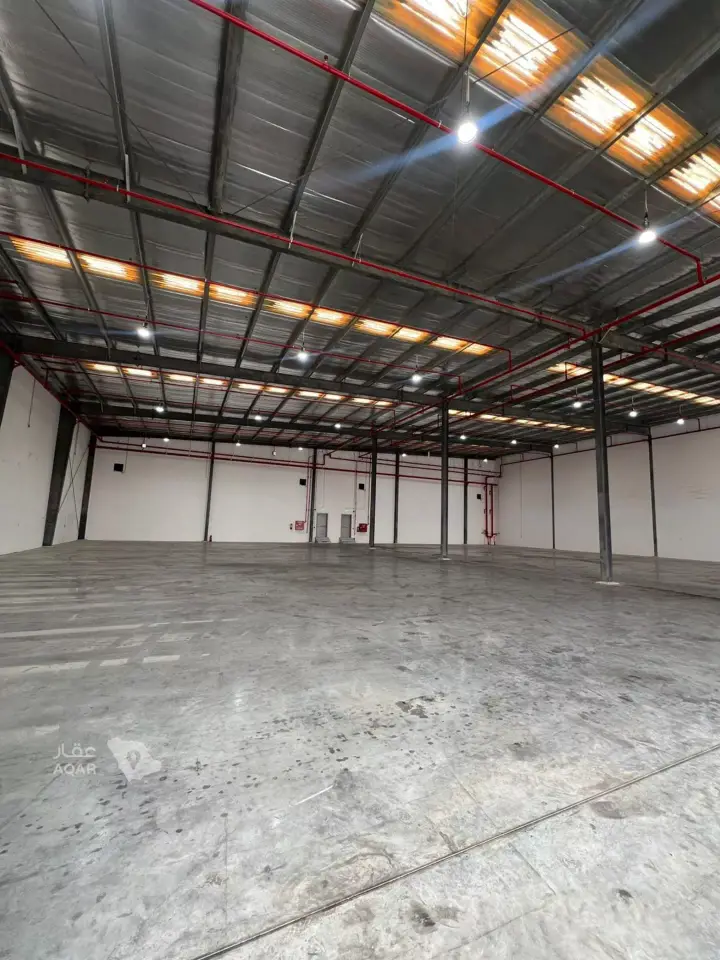 2 bedroom warehouse in Al Bariah, Riyadh 5