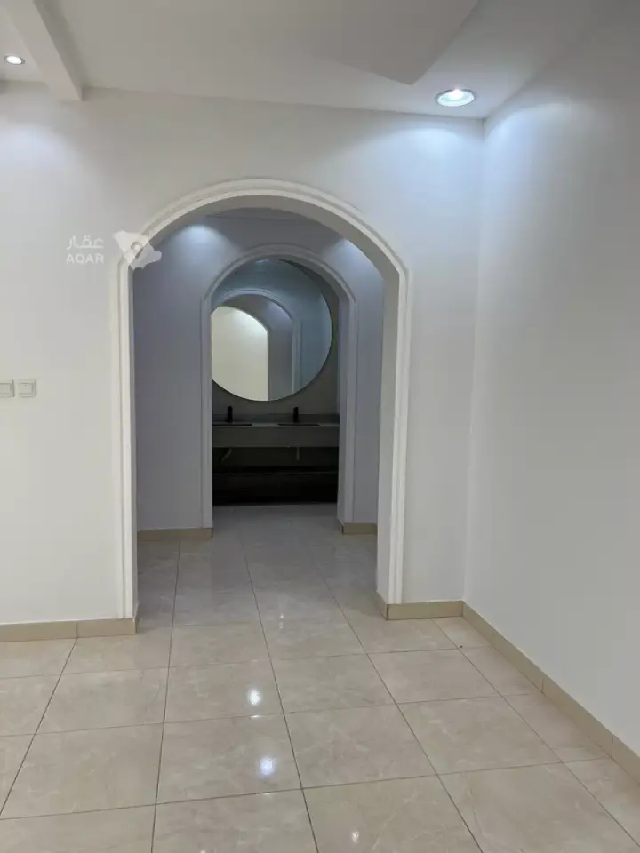 فيلا  في الشراع، الخبر 8