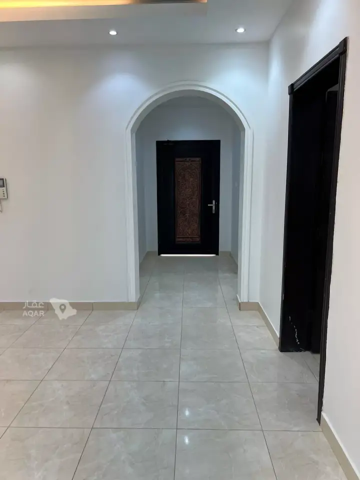 فيلا  في الشراع، الخبر 12
