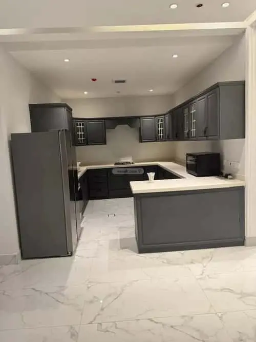 4 bedroom apartment in Al Ghadir, Riyadh 7