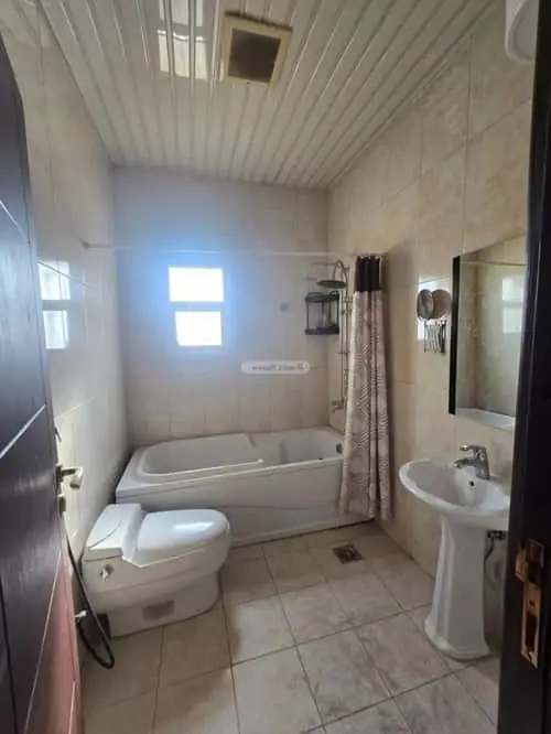 4 bedroom apartment in Al Wadi, Riyadh 7