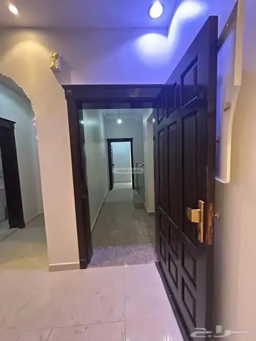 5 bedroom apartment in Al Bashaer, Jeddah 3