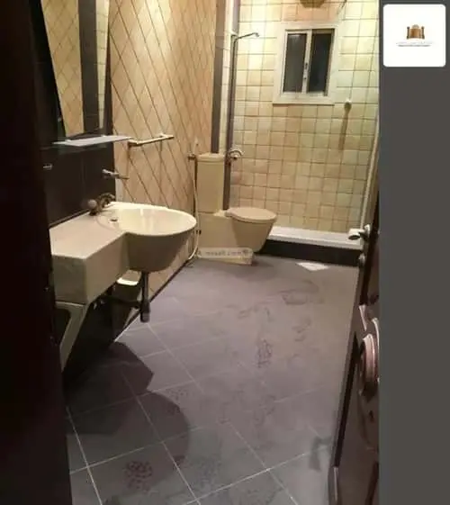 4 bedroom apartment in Al Rehab, Jeddah 4