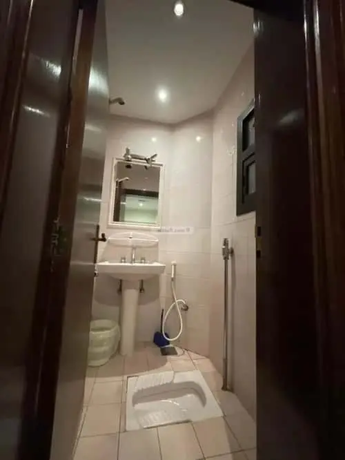3 bedroom apartment in Al Faisaliyyah, Jeddah 4