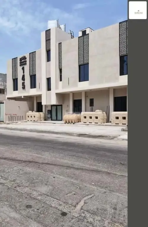 شقة 4 غرف في الإتصالات، الدمام 2