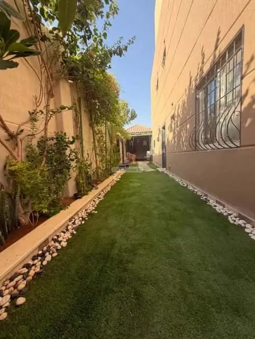 5 bedroom villa in Khuzam, Riyadh 14