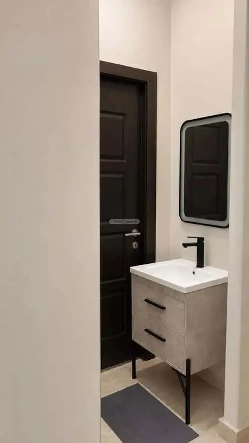 5 bedroom villa in Khuzam, Riyadh 7