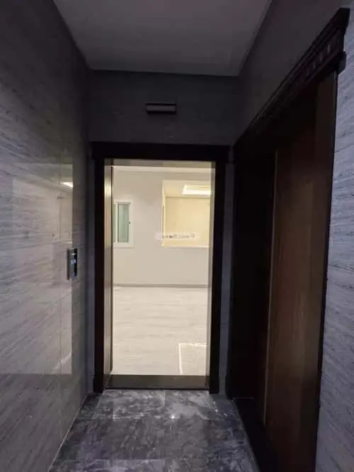 4 bedroom apartment in Mishrifah, Jeddah 3