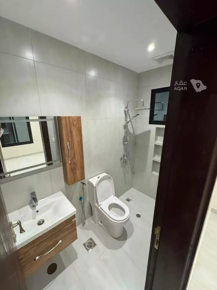 3 bedroom apartment in Al Faisaliyyah, Jeddah 9