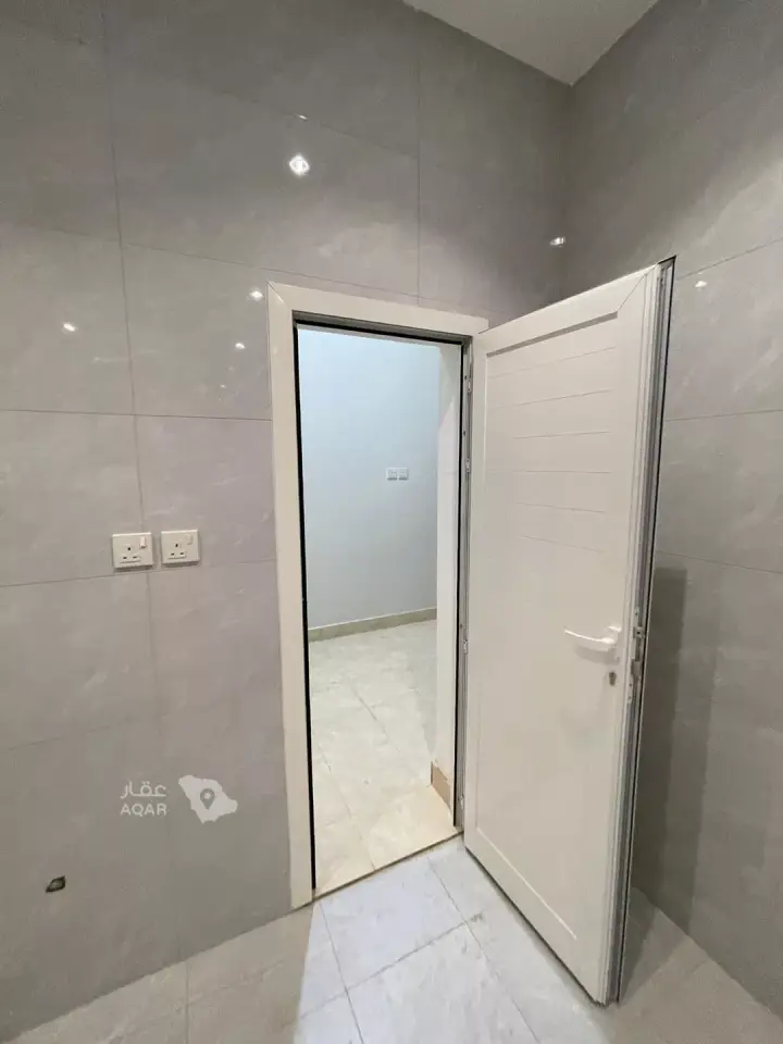 7 bedroom villa in Dhahrat Laban, Riyadh 21