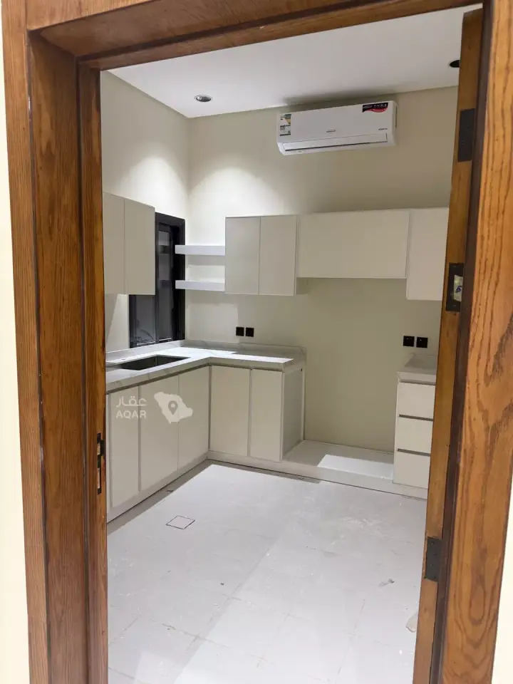 3 bedroom apartment in Al Zahrah, Riyadh 5
