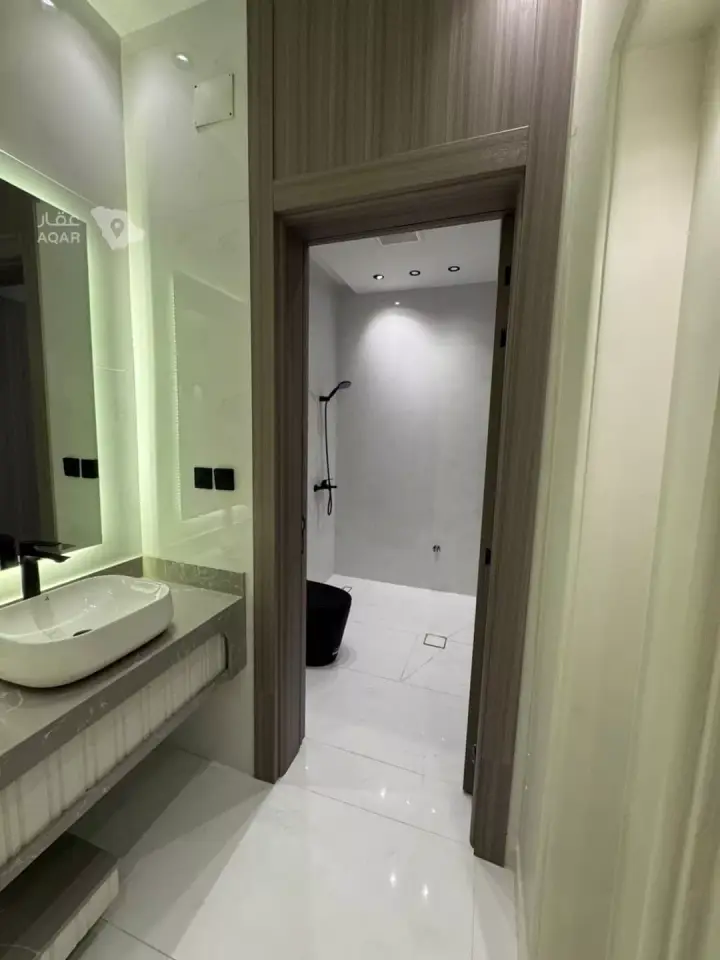5 bedroom apartment in As Suways, Jazan 5