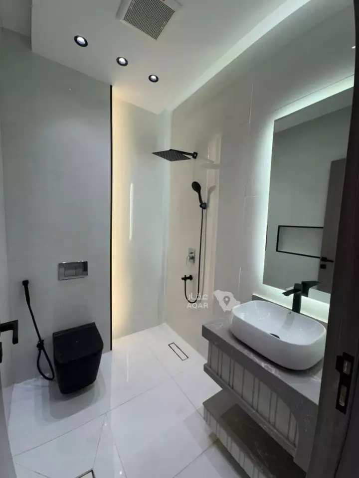 5 bedroom apartment in As Suways, Jazan 12
