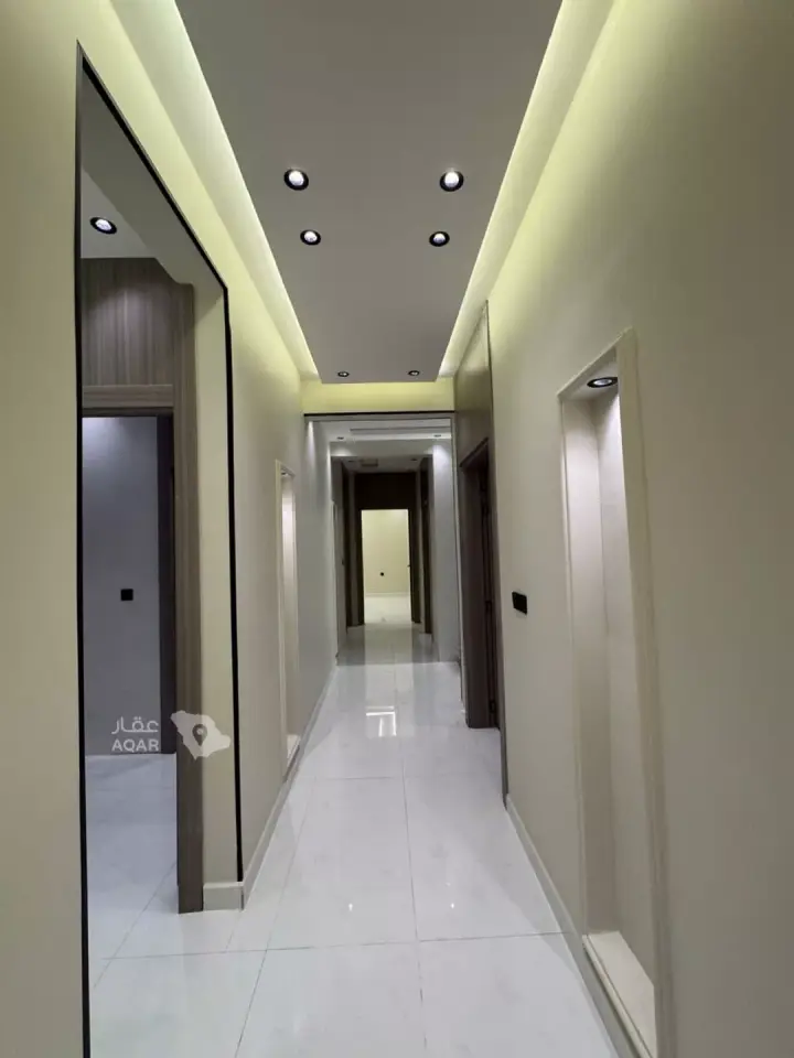 5 bedroom apartment in As Suways, Jazan 13