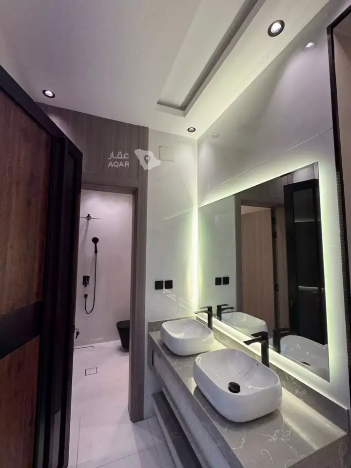 5 bedroom apartment in As Suways, Jazan 8