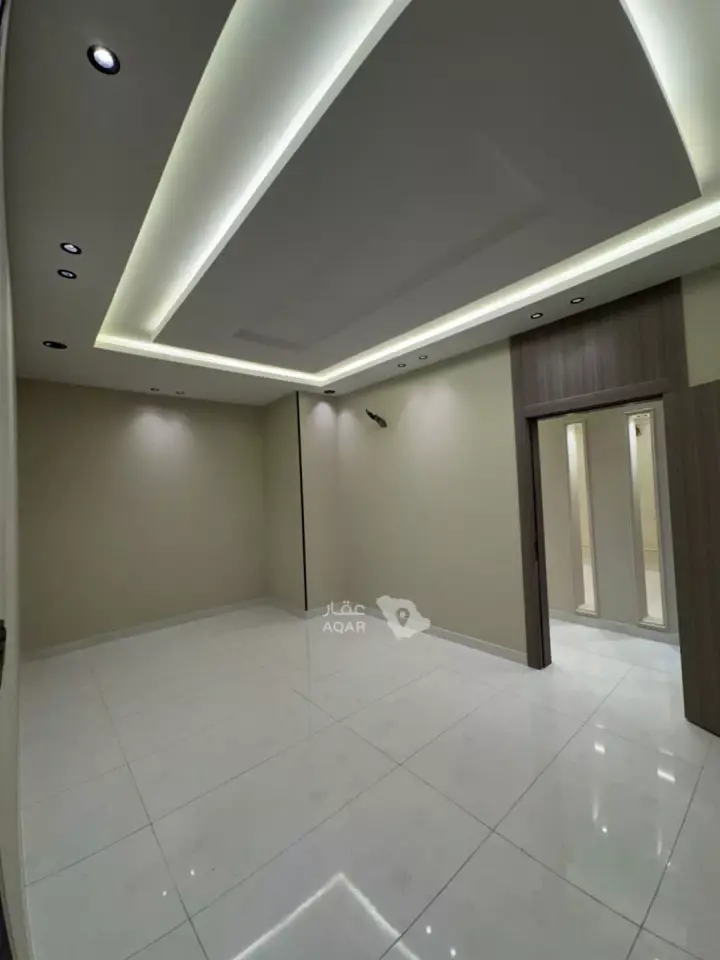 5 bedroom apartment in As Suways, Jazan 10