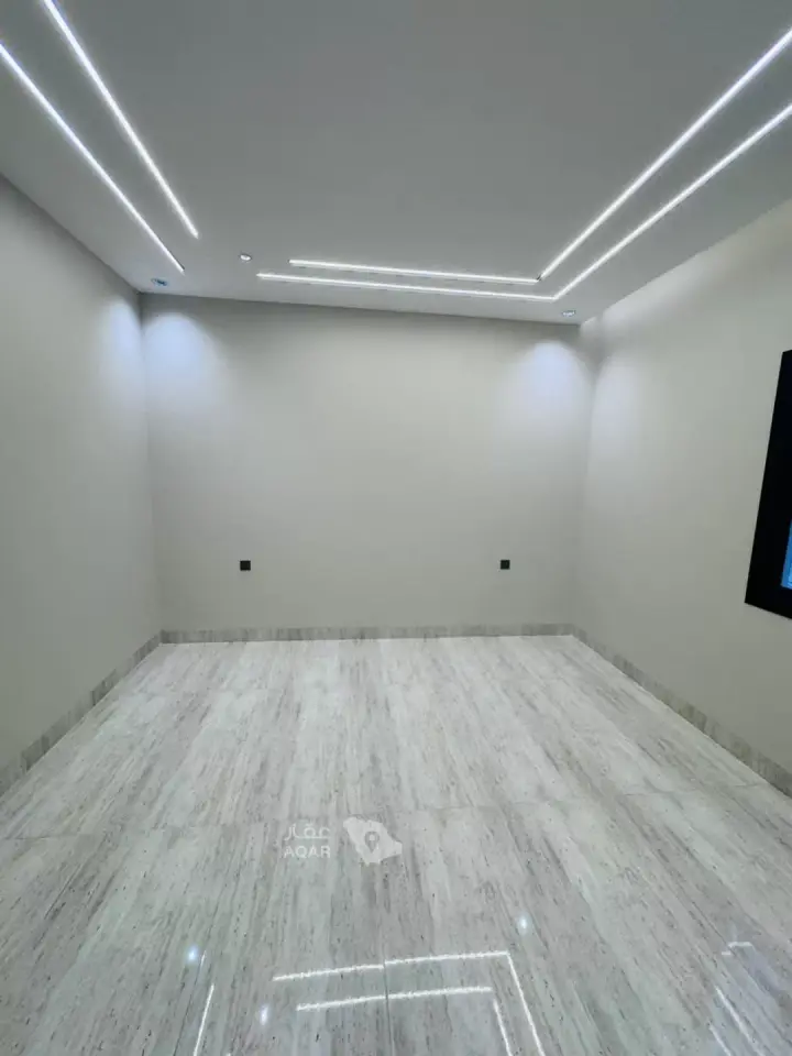 5 bedroom apartment in As Suways, Jazan 16