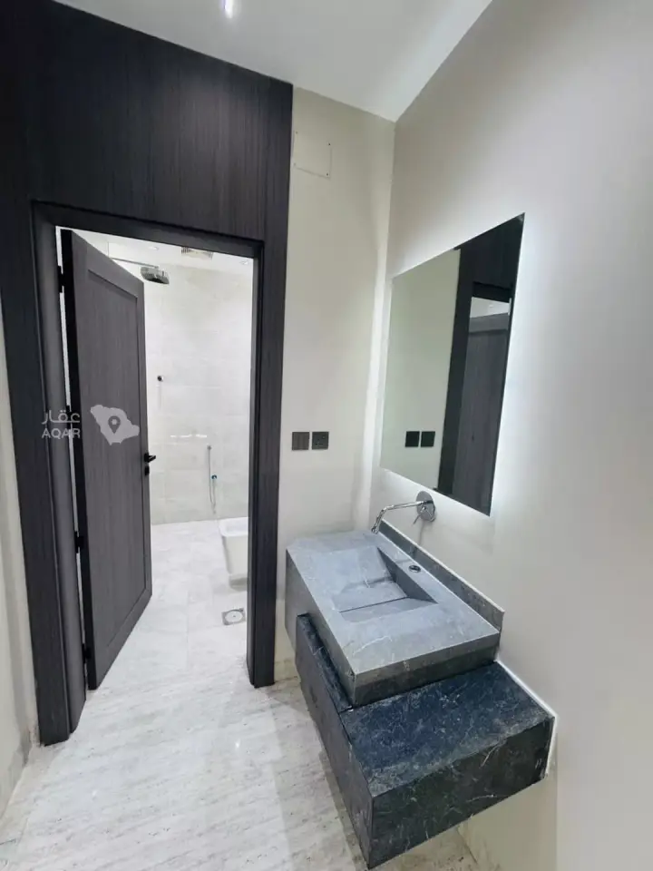 5 bedroom apartment in As Suways, Jazan 17
