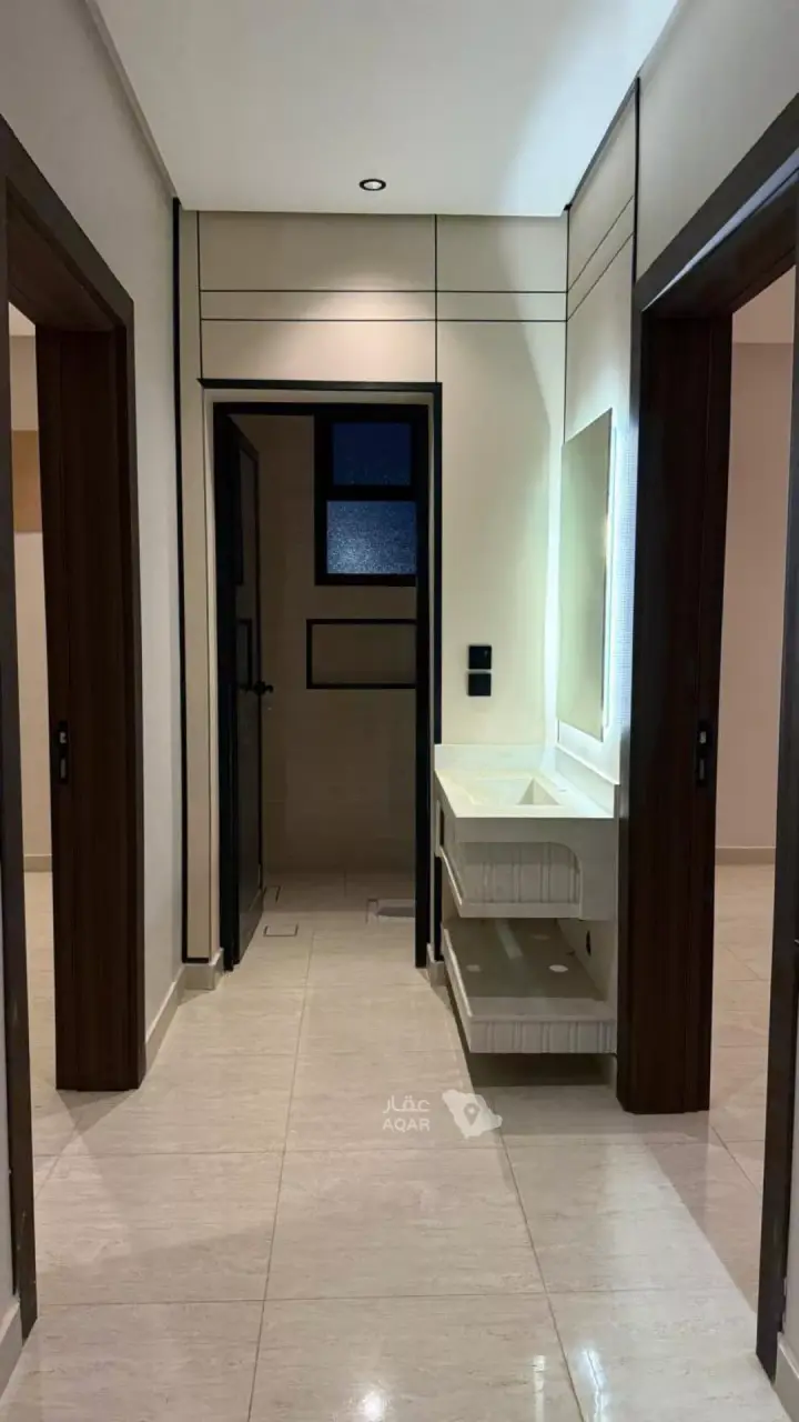 3 bedroom apartment in As Suways, Jazan 3